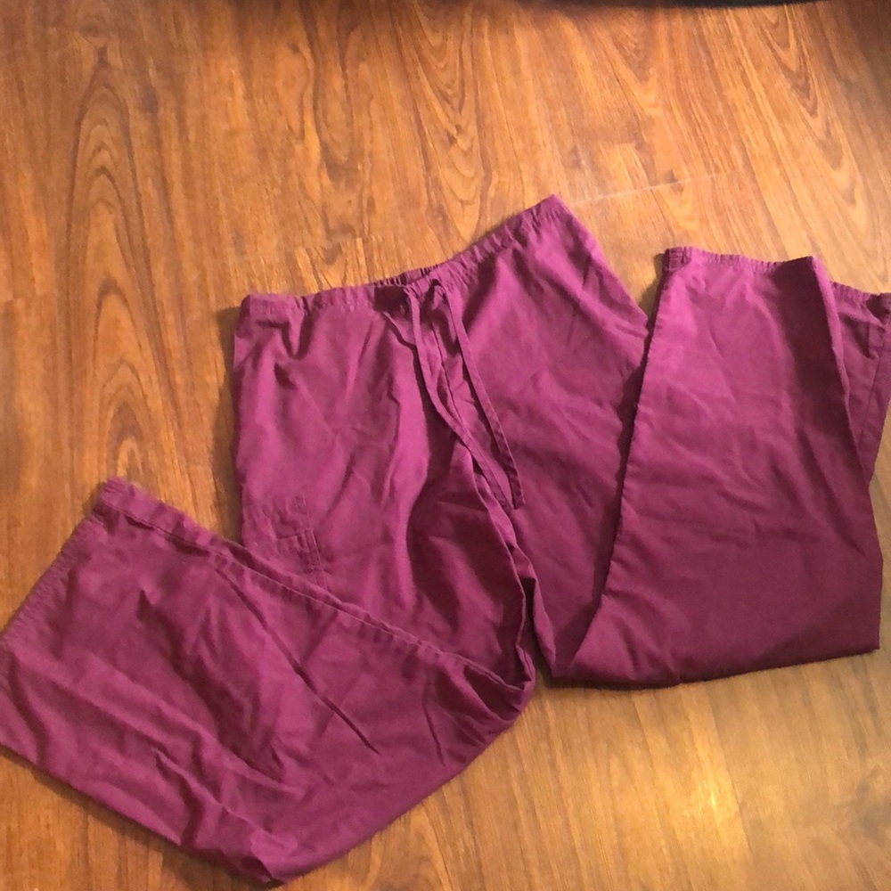 SB Scrub pants size m maroon